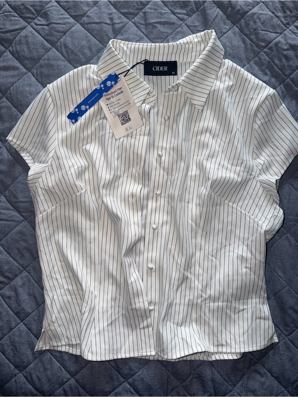 White Ribbed Short-Sleeve button up Top